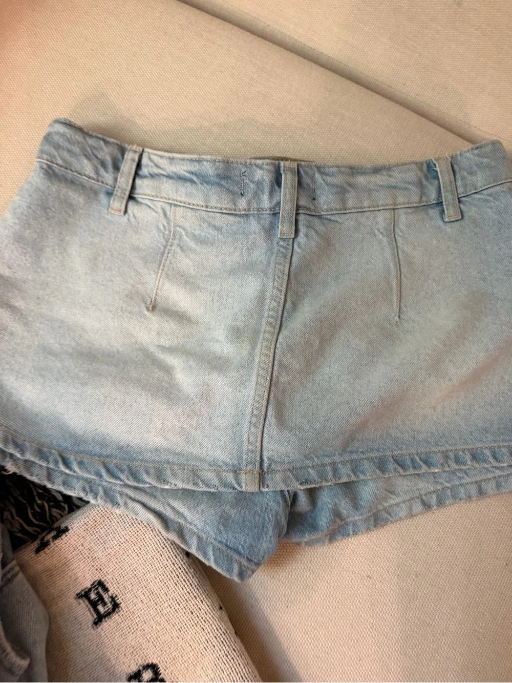 Gallivanting Peekaboo Skort